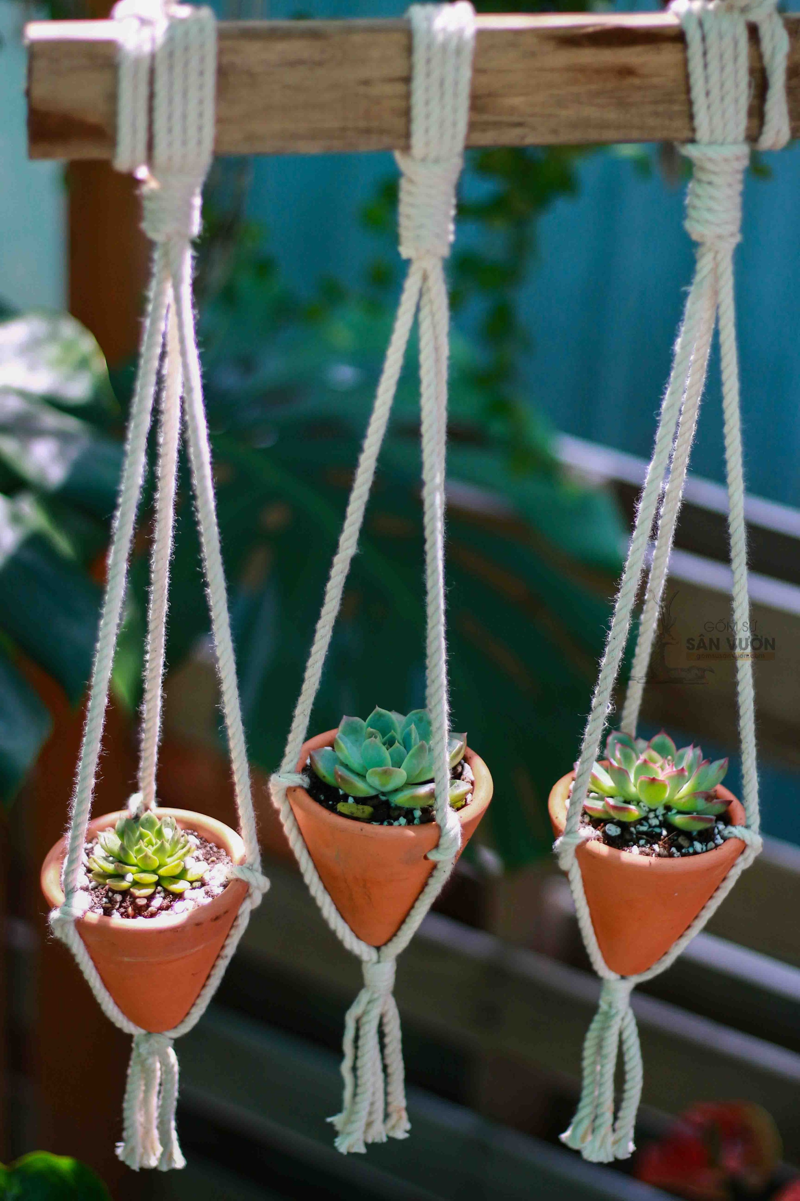 Combo 3 Chậu Treo Decor Gốm Đất Nung hình Bánh Ú ( Chóp Nón ) - Gốm Sứ Sân Vườn