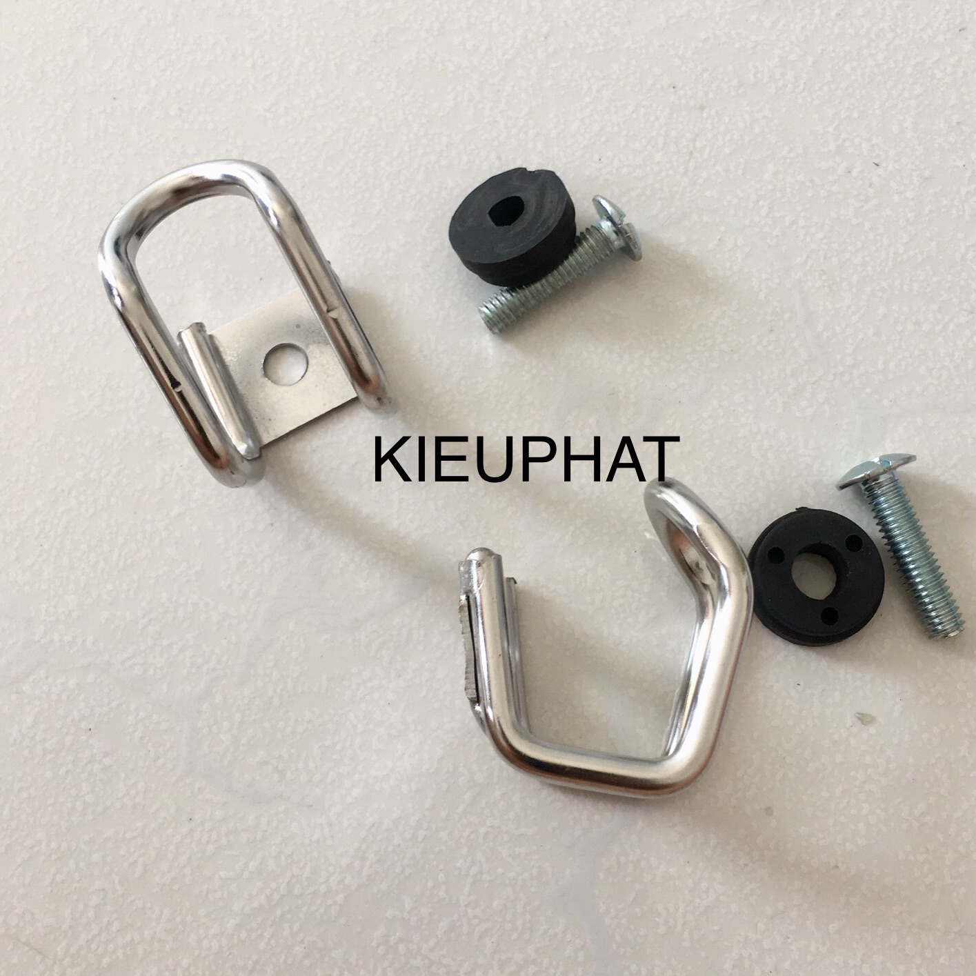 Móc treo xe máy inox hình chữ xe U