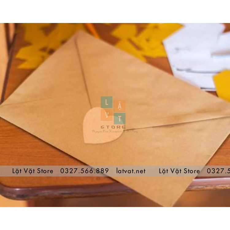 [HCM]Tem dán trơn màu kraft hình trái tim 500 tem/cuộn