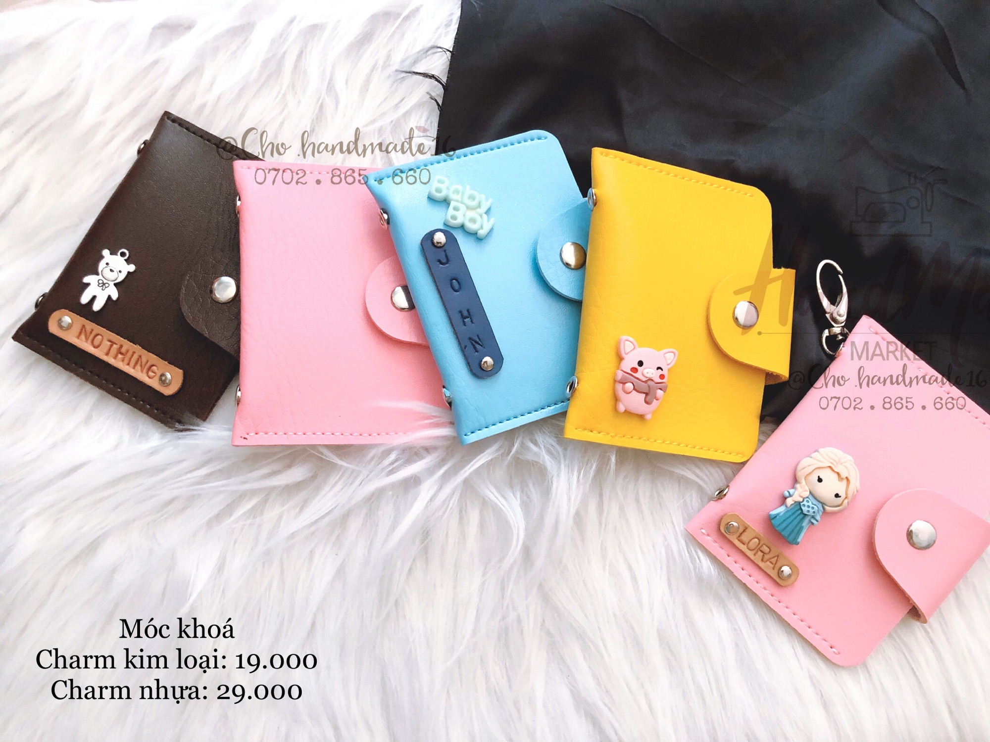 (Chat chốt tên-chọn màu) móc khoá vừa thẻ xe- bóp tiền để thẻ giữ xe