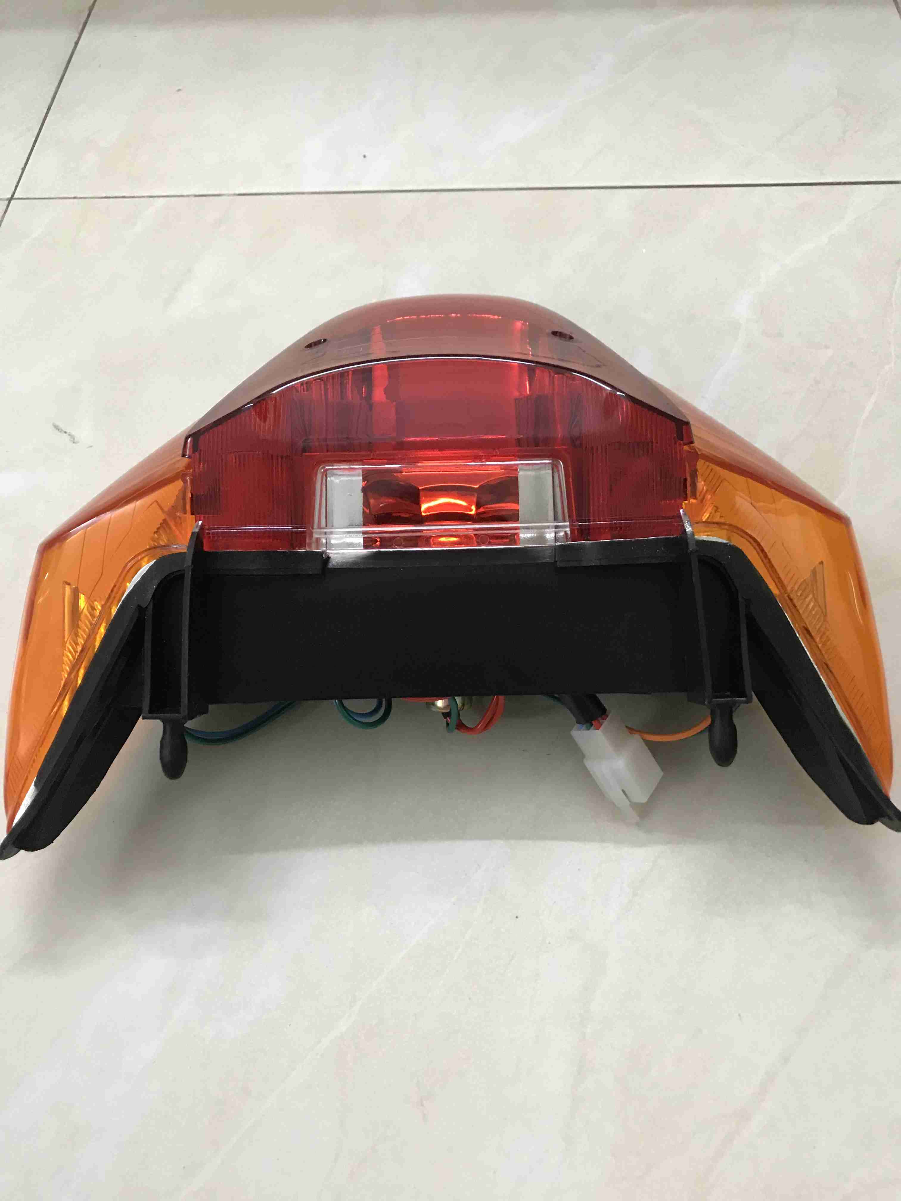 [HCM]Đèn hậu future 1 + đuôi bống ( loại tốt )