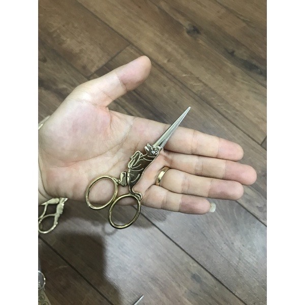Kéo cắt chỉ vintage 12 con giáp