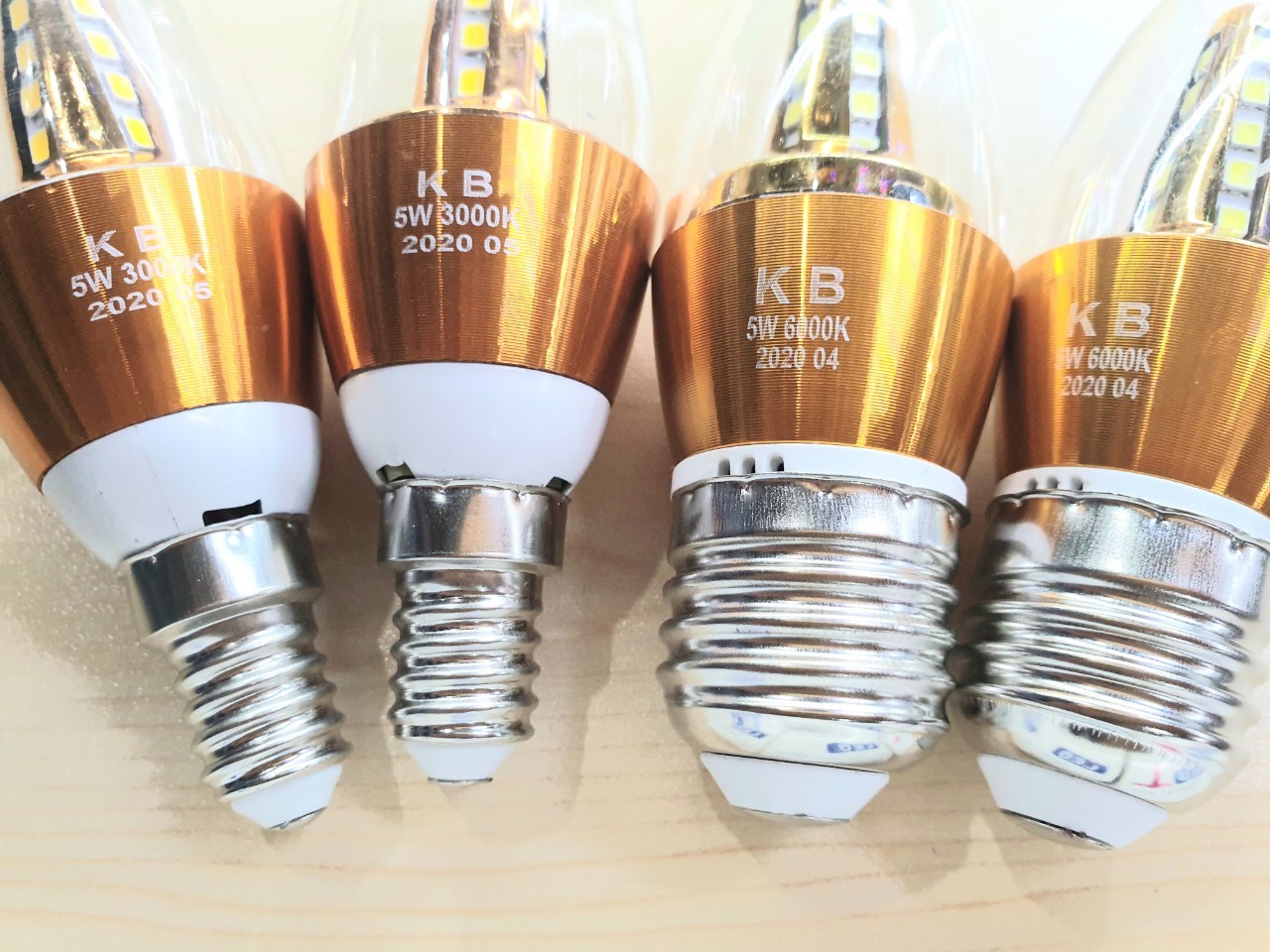 Bóng Đèn Led Hỏa Tiễn Led Nến 5W E14/E27