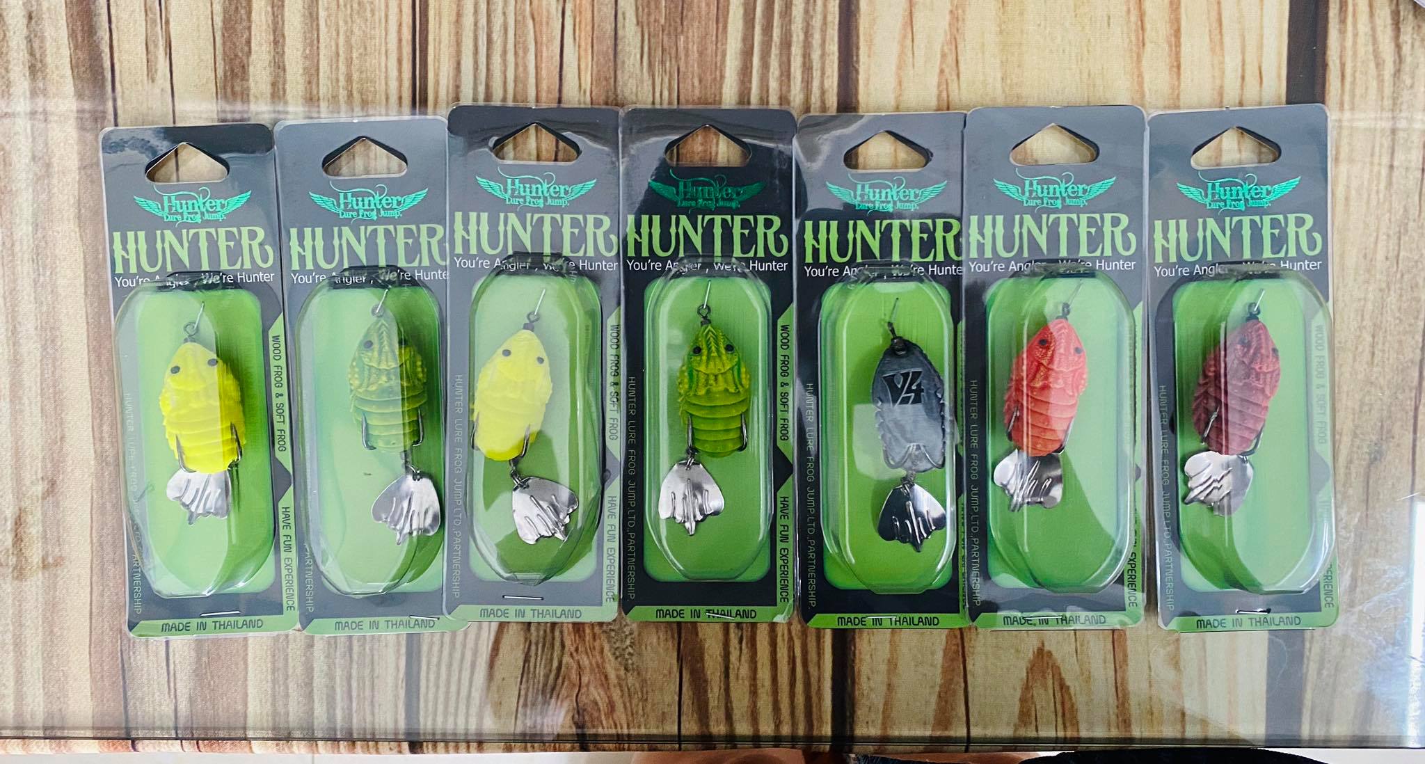 Mồi giả nhái hơi Hunter V4