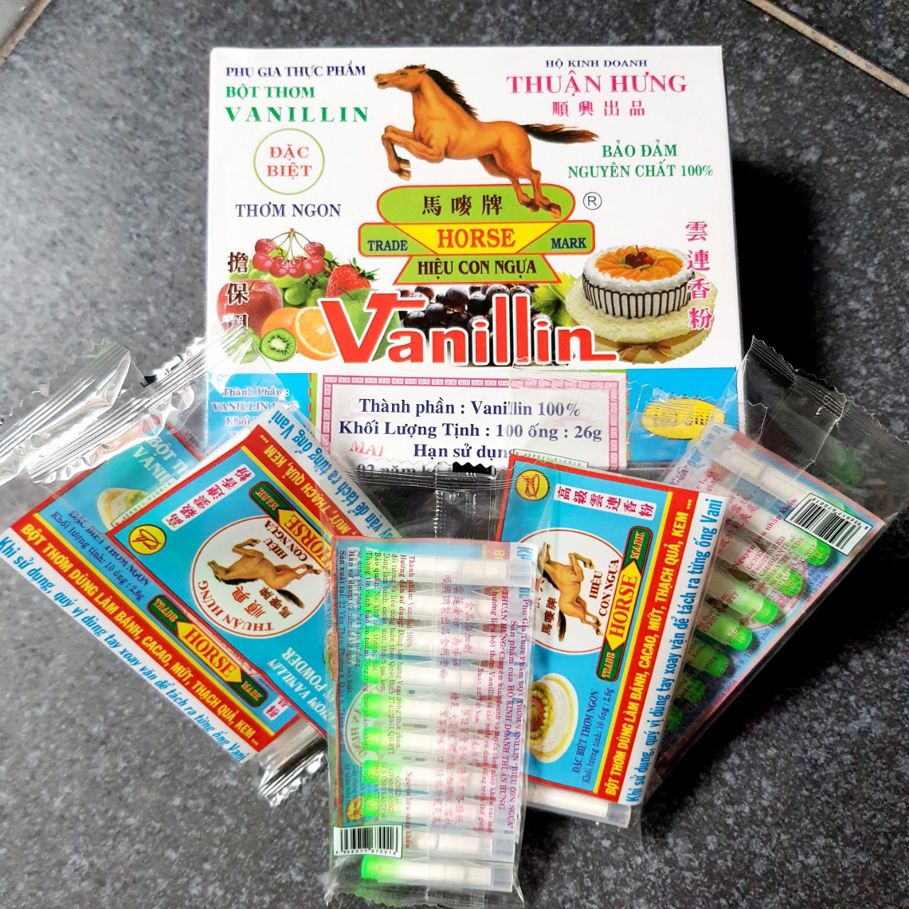1 hộp Bột thơm vani Thuận Hưng (100 ống)