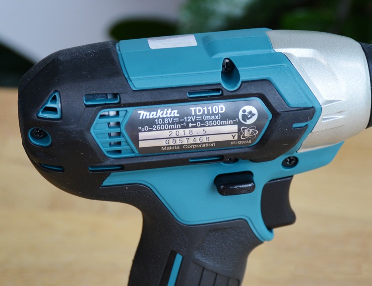 Máy vặn vít dùng pin Makita TD110DSYE