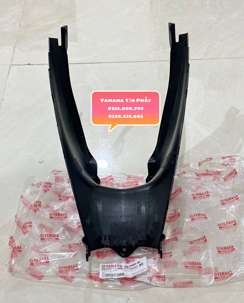 Yếm Thùng Xăng Taurus Chính Hãng Yamaha