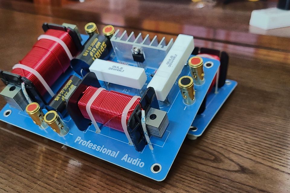 Phân Tần Full Đơn PA2T Phân Tần Sân Khấu MG Audio