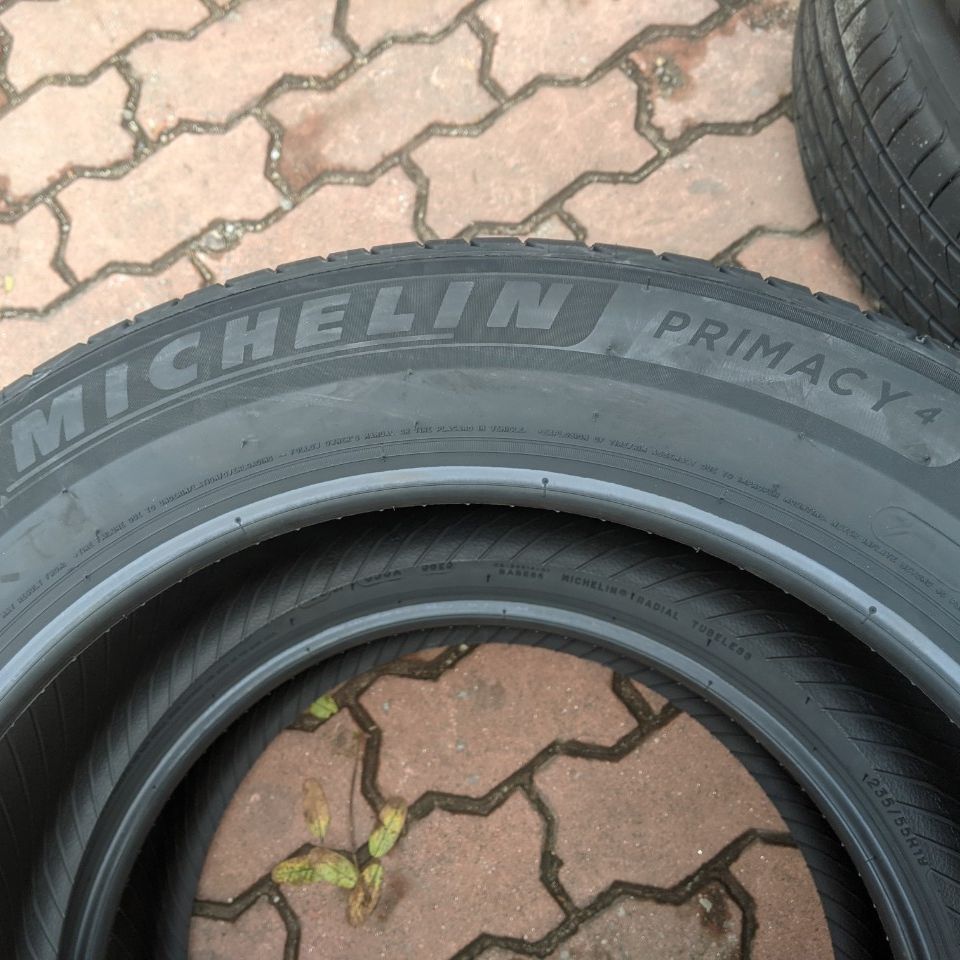Vỏ lốp 235/55R19 Michelin primacy suv