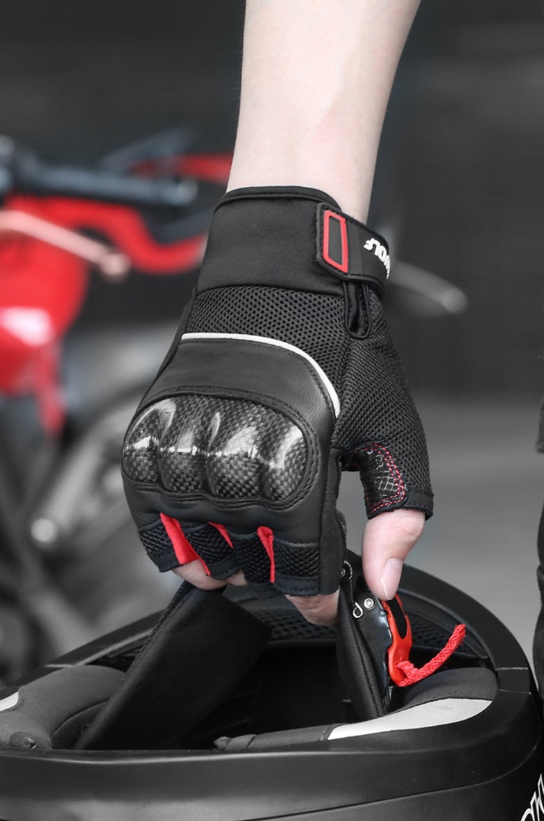 Găng tay xe máy cụt ngón MOTOWOLF MDL0327