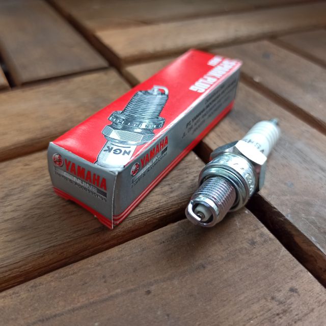 Bugi hãng yamaha NGK - C6HSA