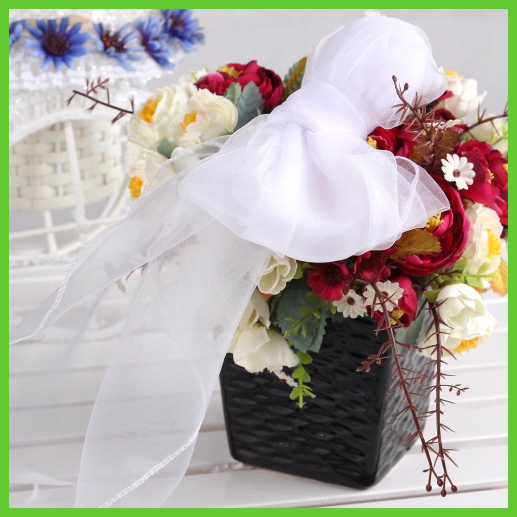 Khăn voan cho bé sơ sinh chống bụi chống gió được làm từ vải voan mỏng nhưng chống bụi bẩn gió  rất hiệu quả