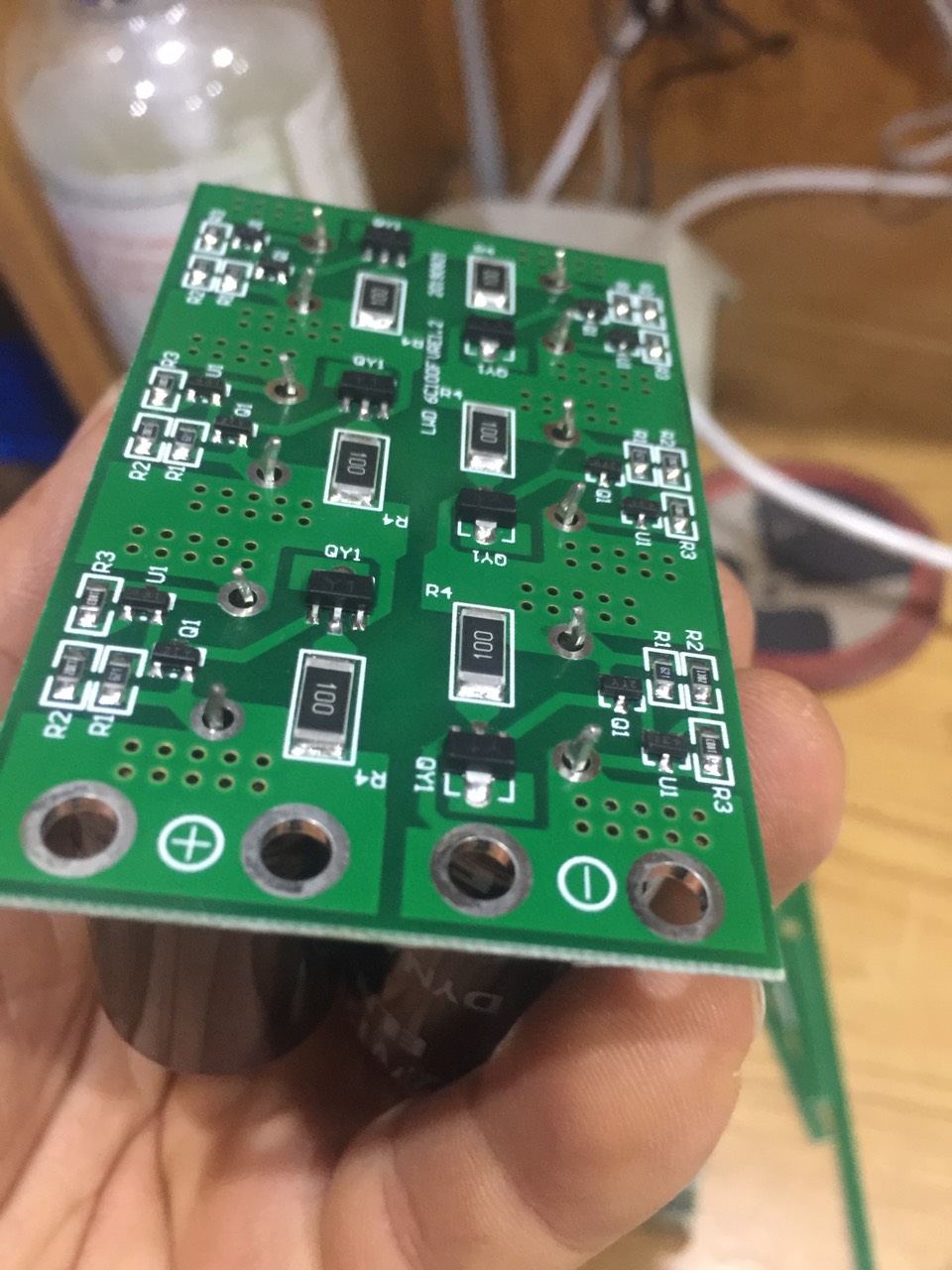 Mạch bảo vệ siệu tụ 2.7V 100F 120F