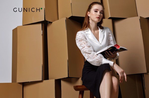 Áo danton trắng phối tay ren Gunich