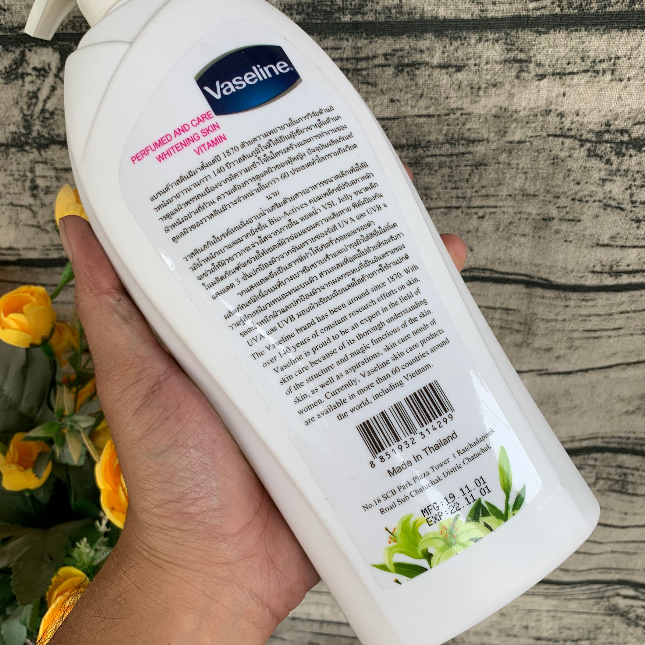 Sữa tắm Vaseline Healthy White 1200ml