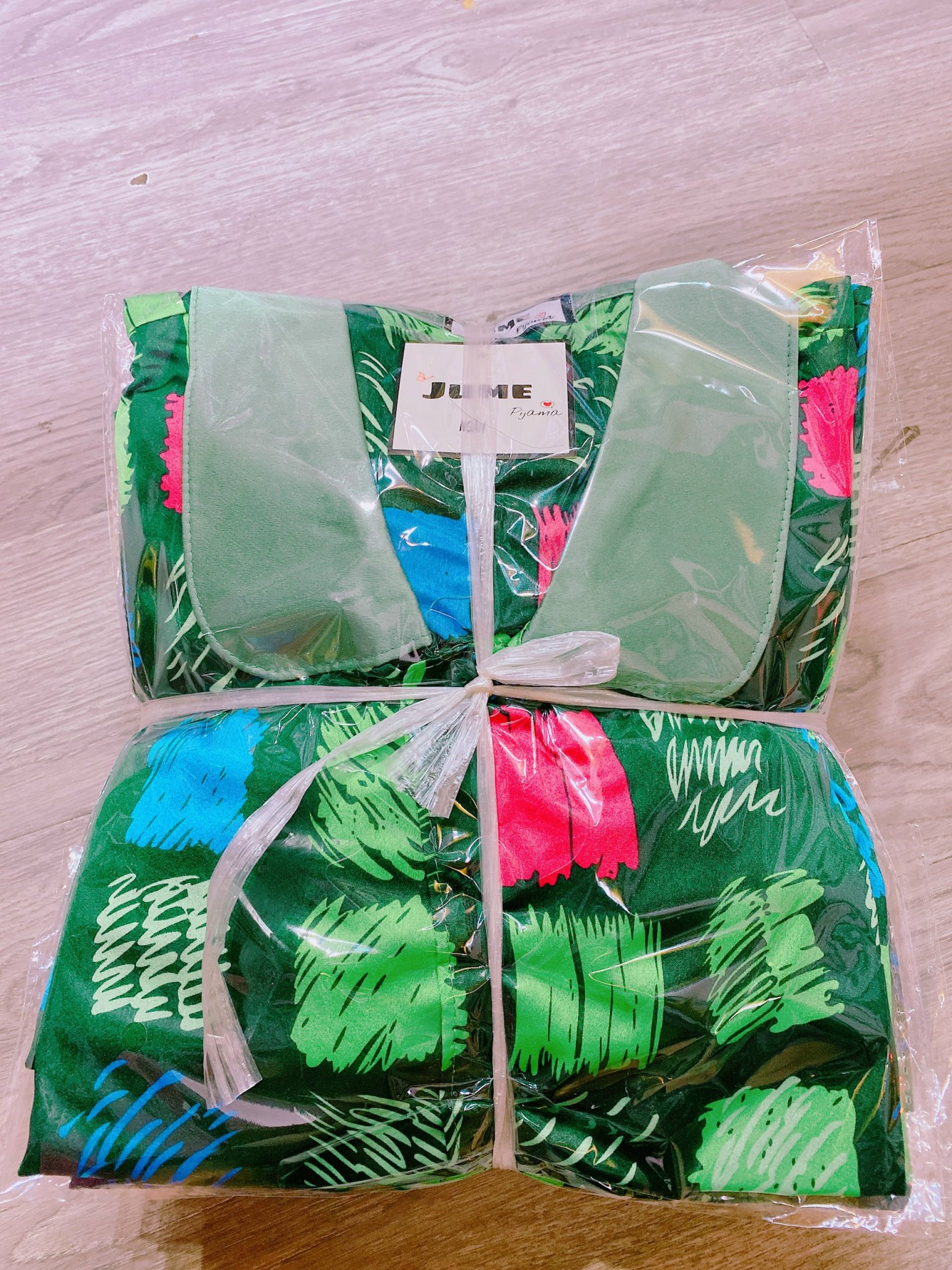 Bộ pijama Lụa Jume Tay Ngắn Quần Dài