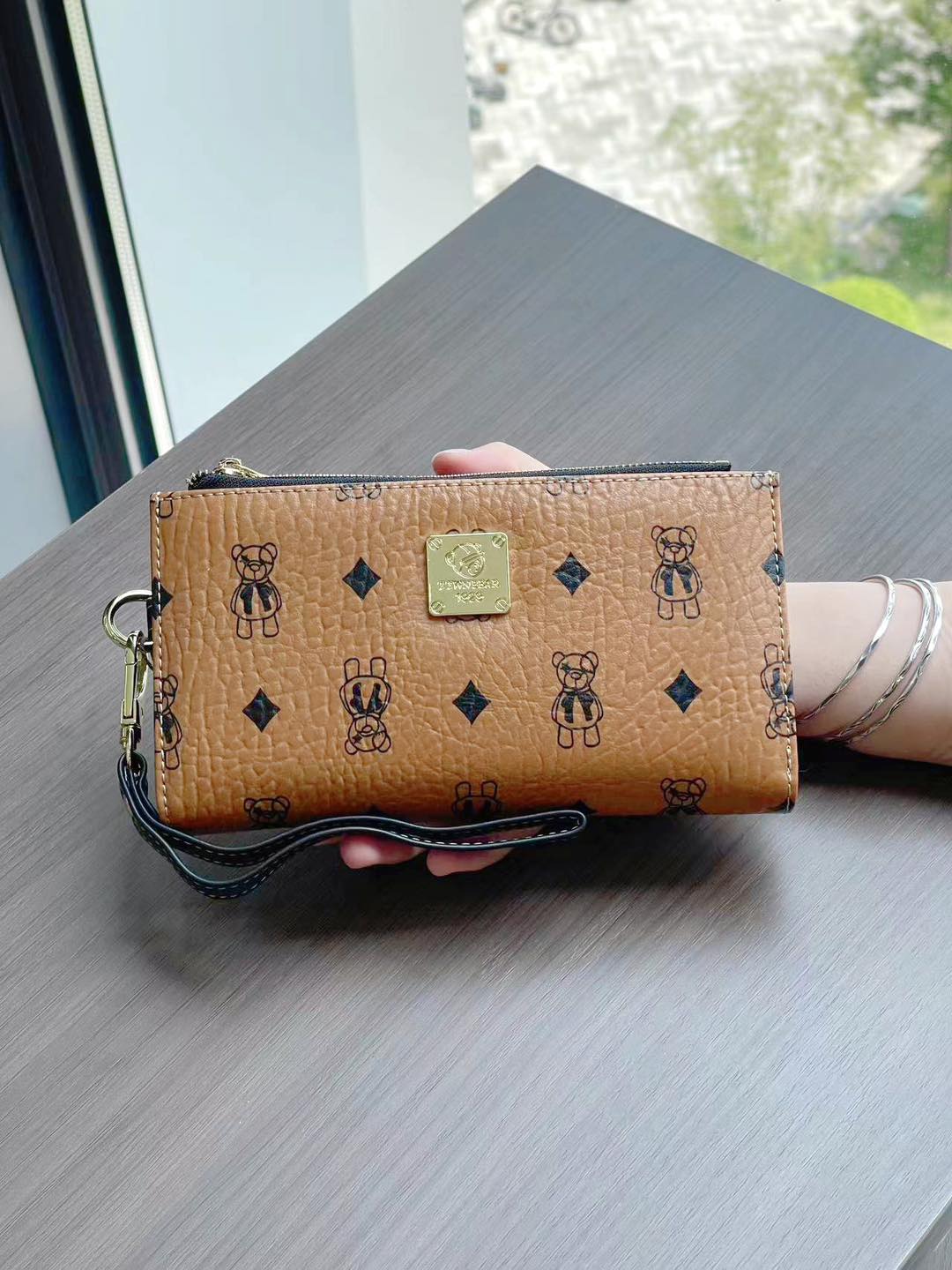 Ví clutch TTWN BEAR TT2446 chính hãng