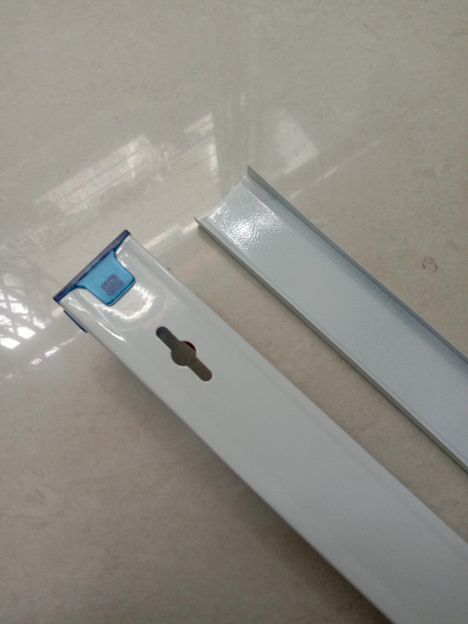 Máng dùng cho đèn led T8