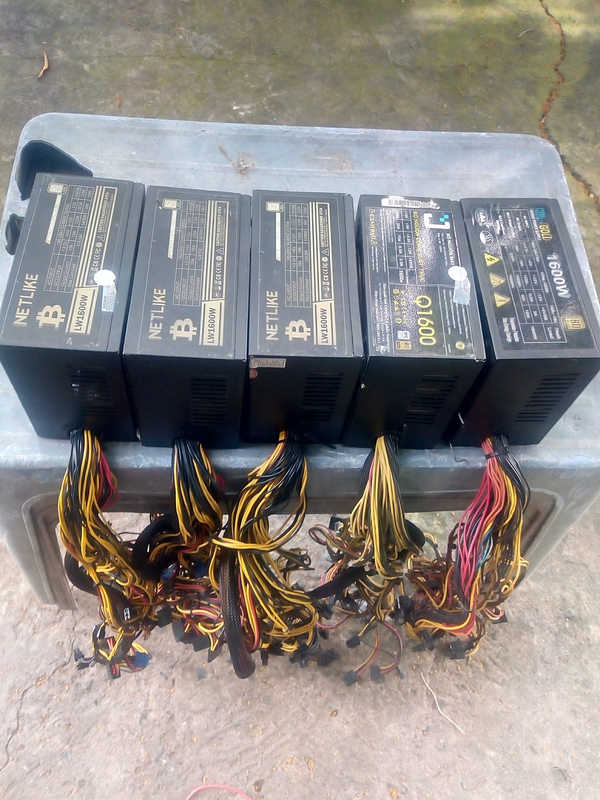 Nguồn trâu 1600W đã qua sử dụng secondhand