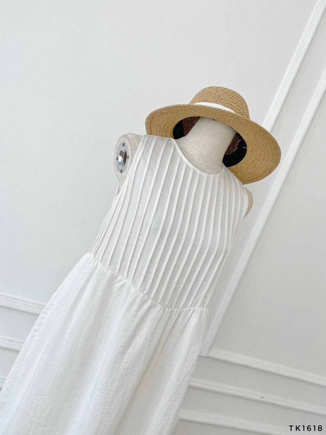 [Ảnh thật] Đầm suông cổ tròn xếp li xinh xắn chất linen lụa mềm đẹp
