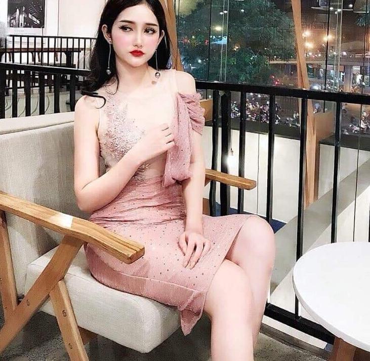 đầm body nhúng vai đỗ ren đắp