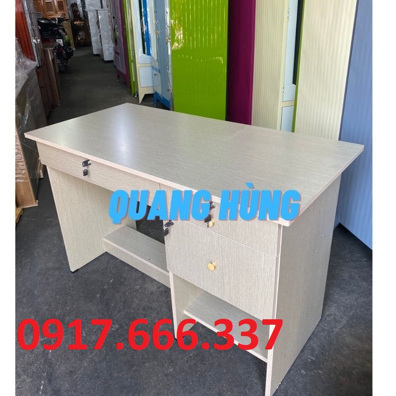 Bàn làm việc văn phòng ngang 1m 3 ngăn kéo màu kem