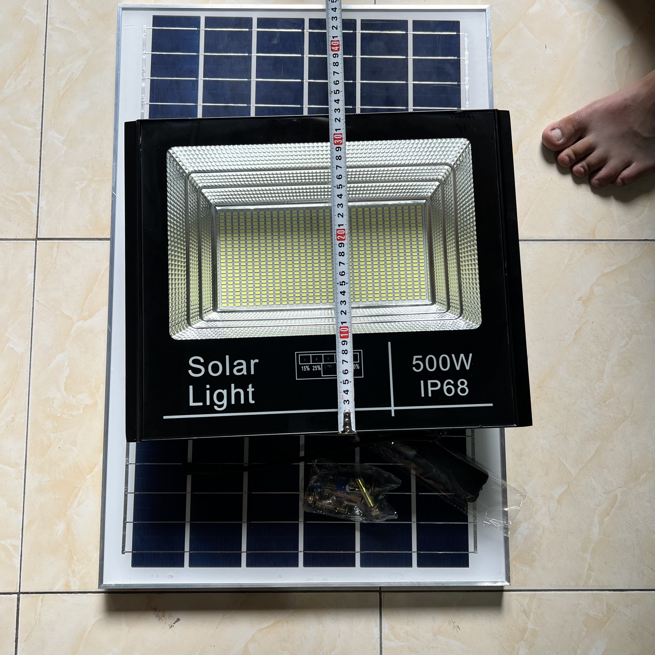 Đèn pha năng lượng mặt trời 500w - Solaled