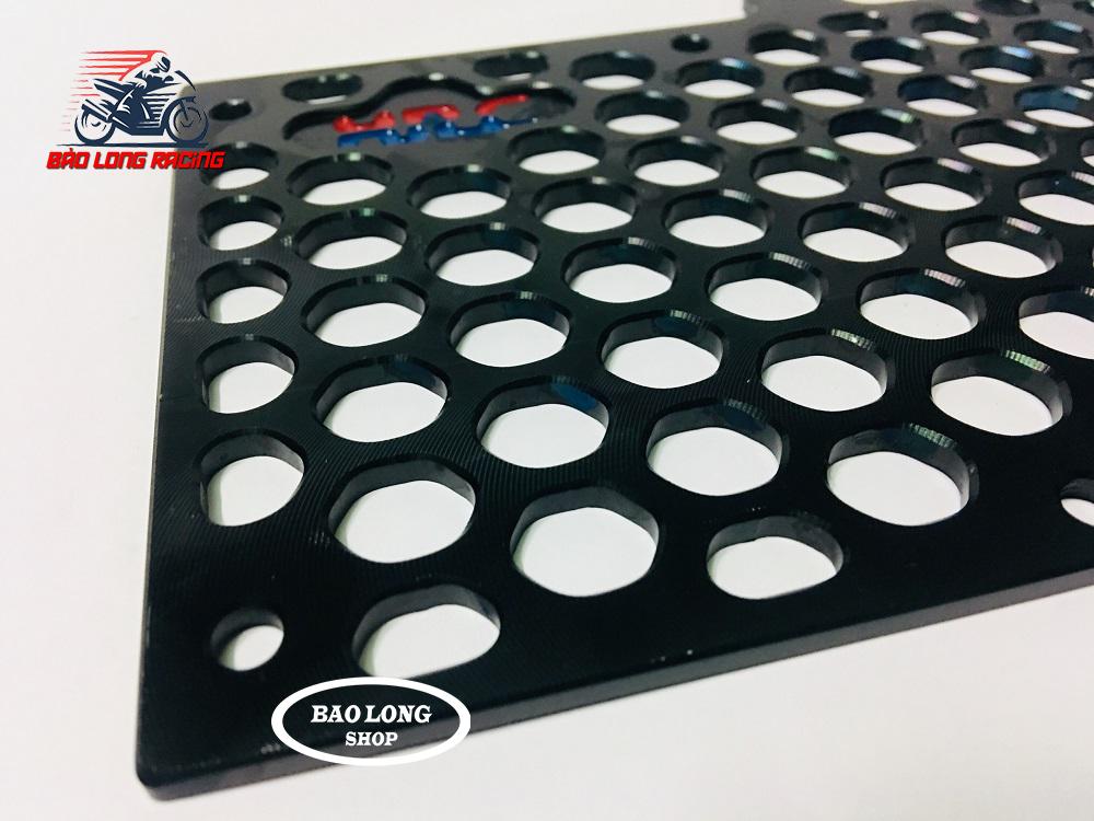 Che két nước HRC dành cho xe Winner (màu Đen)
