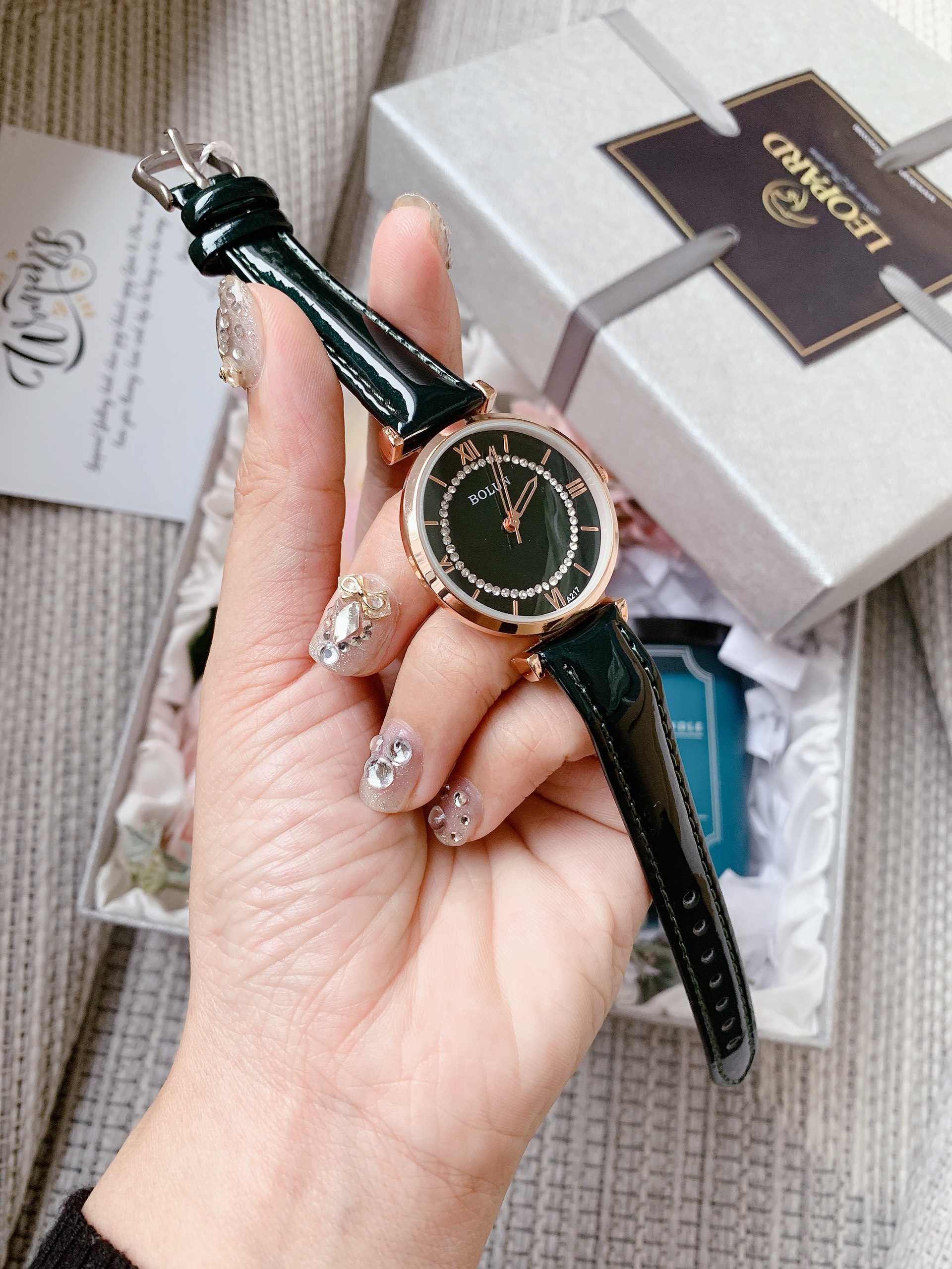Đồng Hồ Nữ Dây Da Cao Cấp Bolun HUMA996