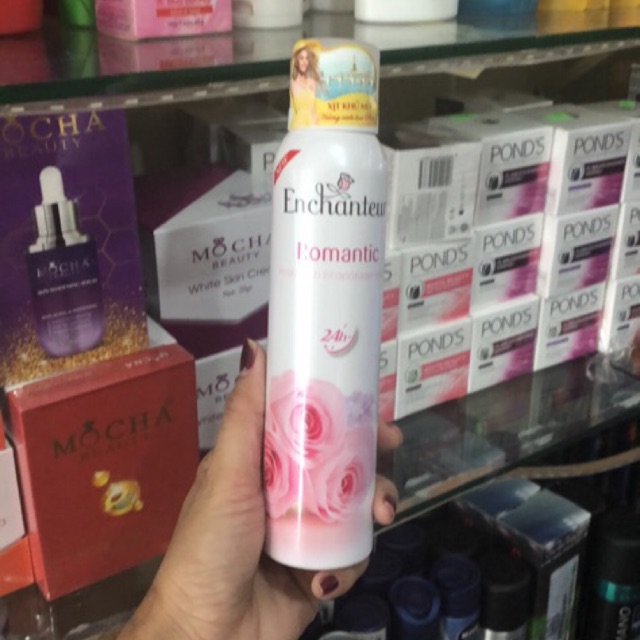[HCM]Xịt khử mùi Enchanteur Romantic chai 150ml