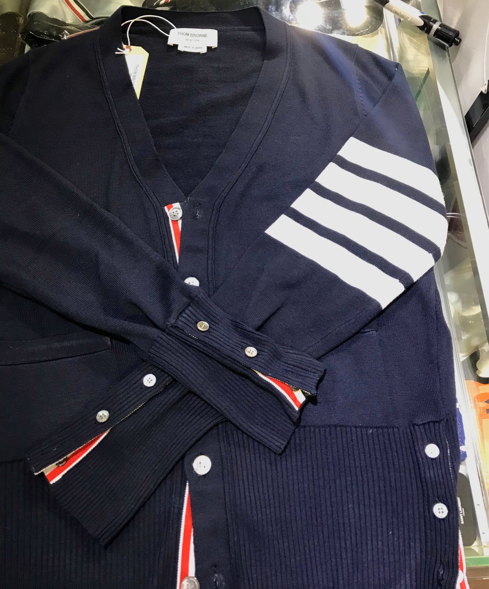 [HCM]Áo len cardigan thom brown