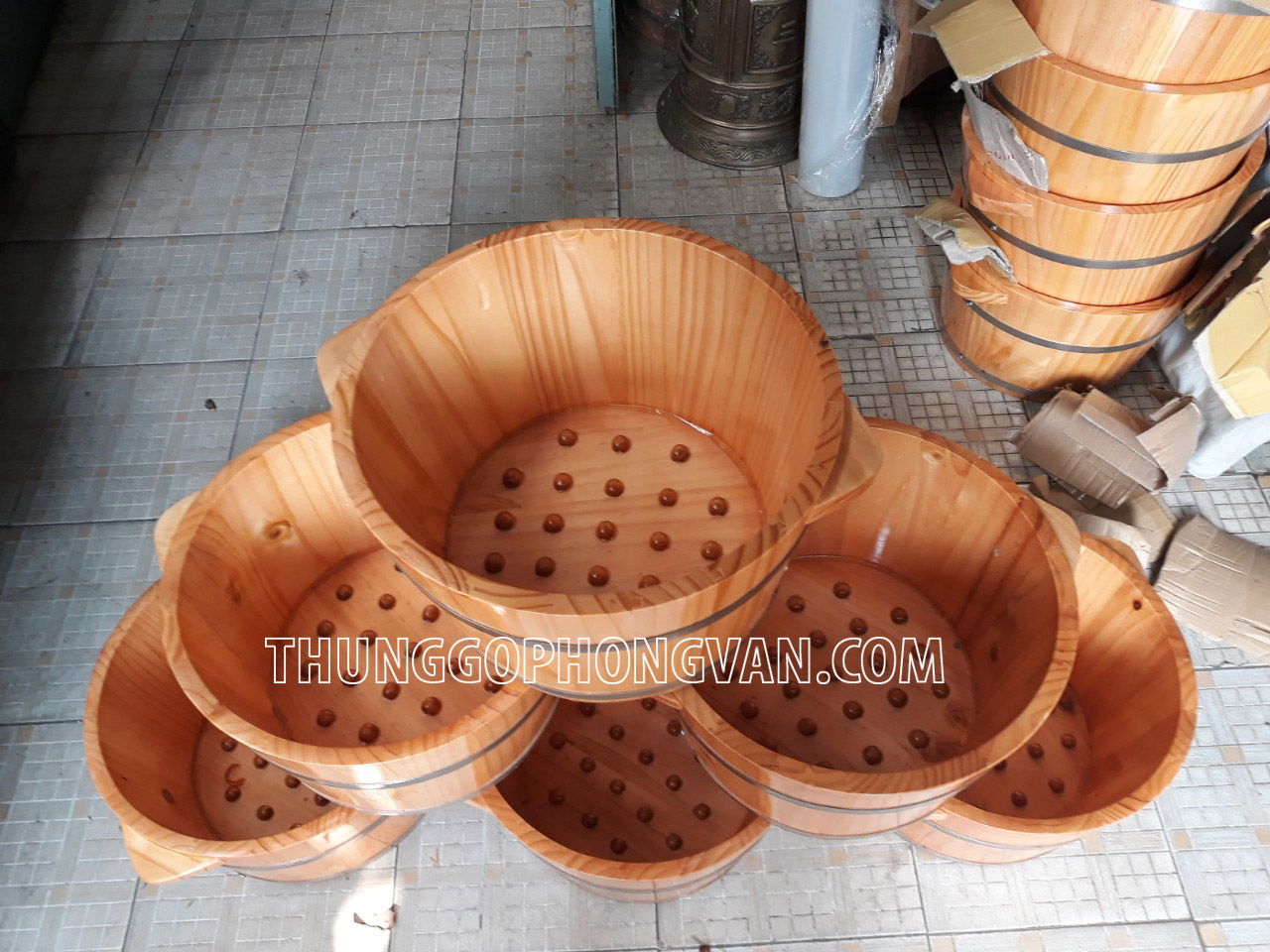 Chậu ngâm chân gỗ thông có hạt