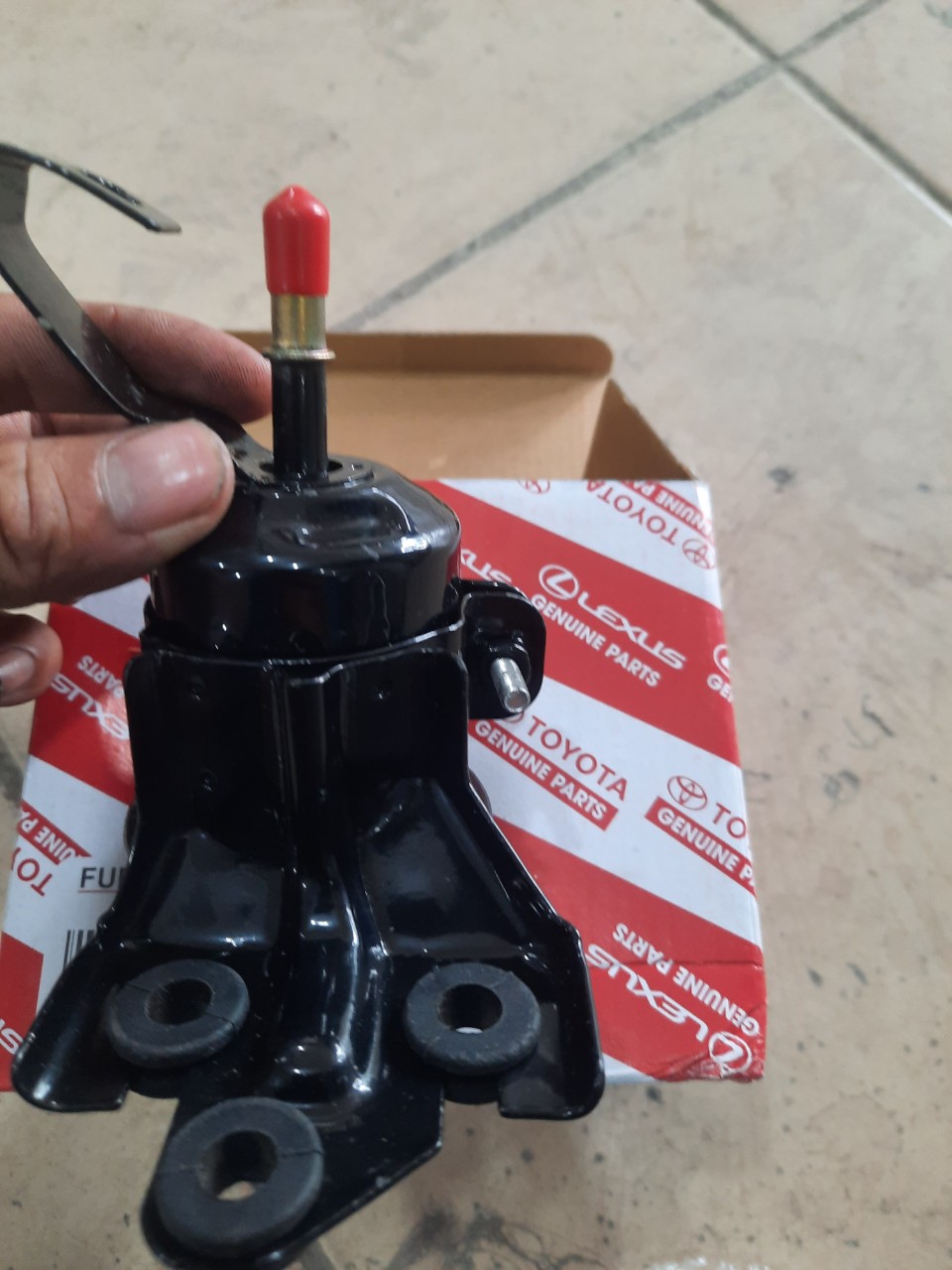 (freeship)Lọc  xăng  innova hàng xịn  ,hàng nhật, boss, sản phẩm lọc sạch, ko bị nghẹt, phụ tùng ôtô  Toàn  Khôi #sp09