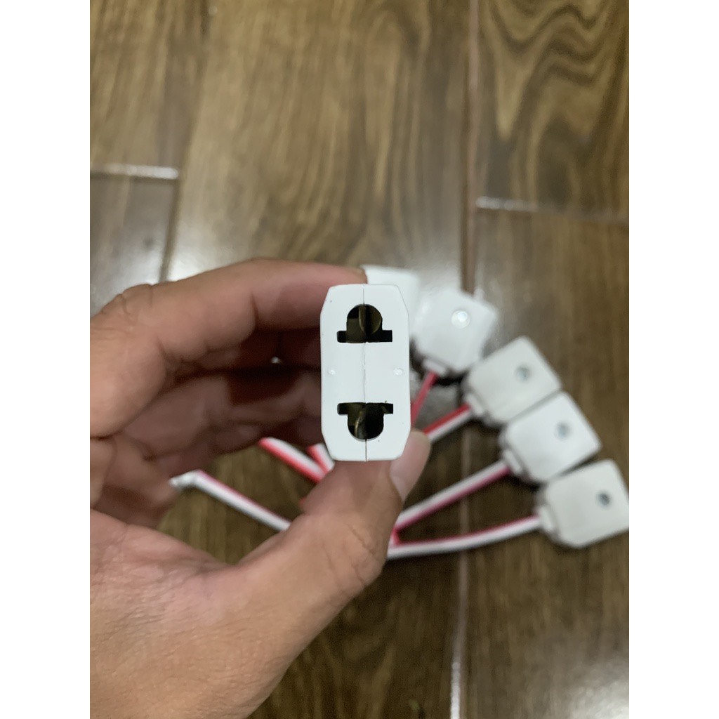 PHÍCH CẮM ÂM LẮP CAMERA CÓ DÂY NỐI NHỰA ABS