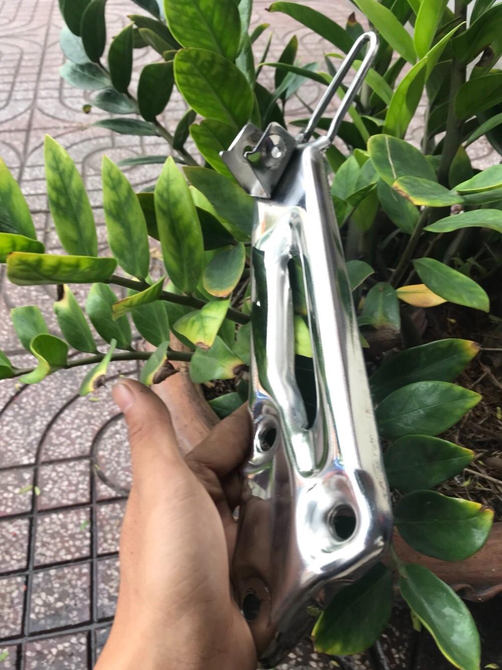 PAS GÁC CHÂN SAU DREAM INOX 304