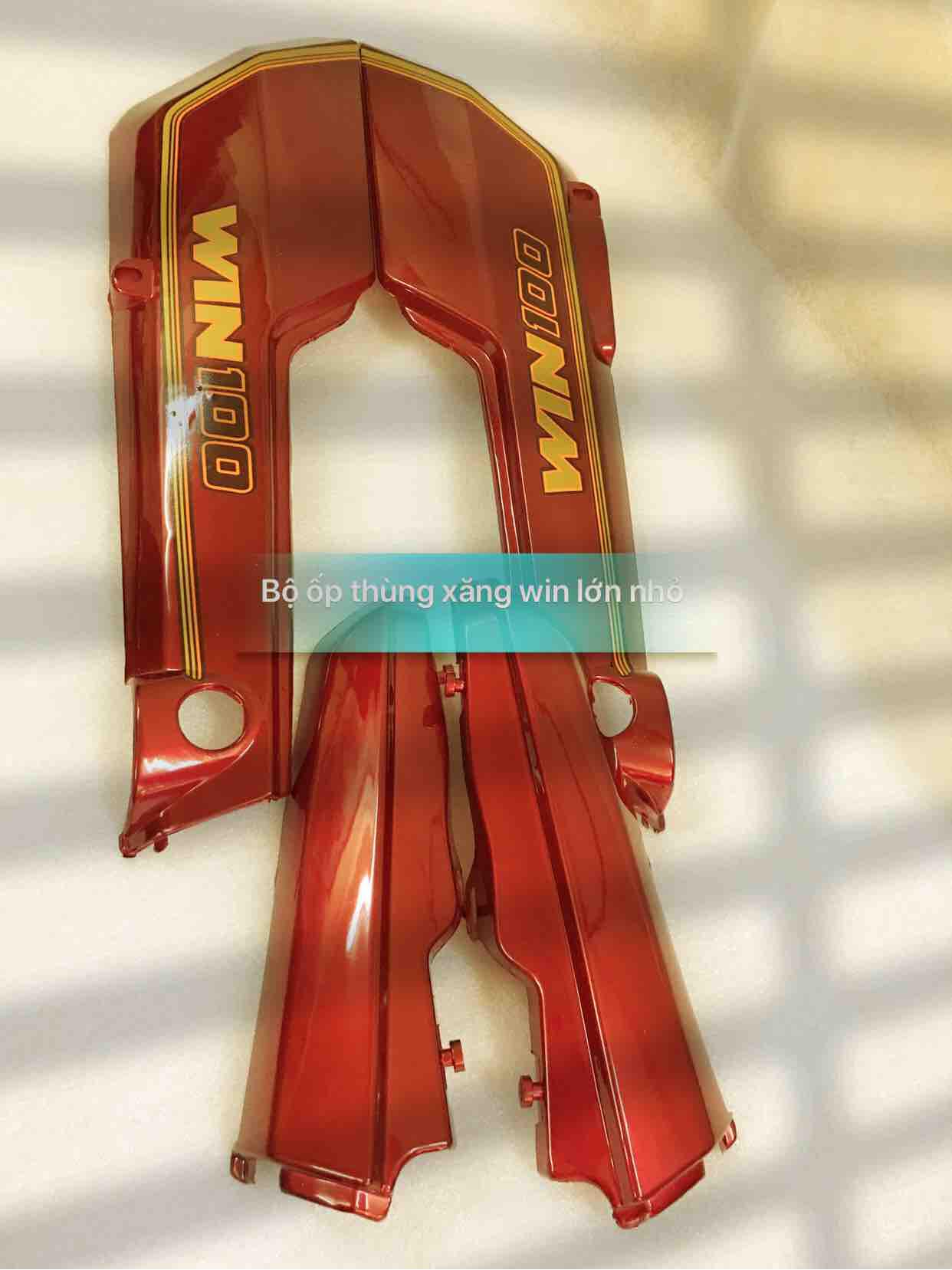 [HCM]Bộ áo win lớn nhỏ màu đỏ có tem
