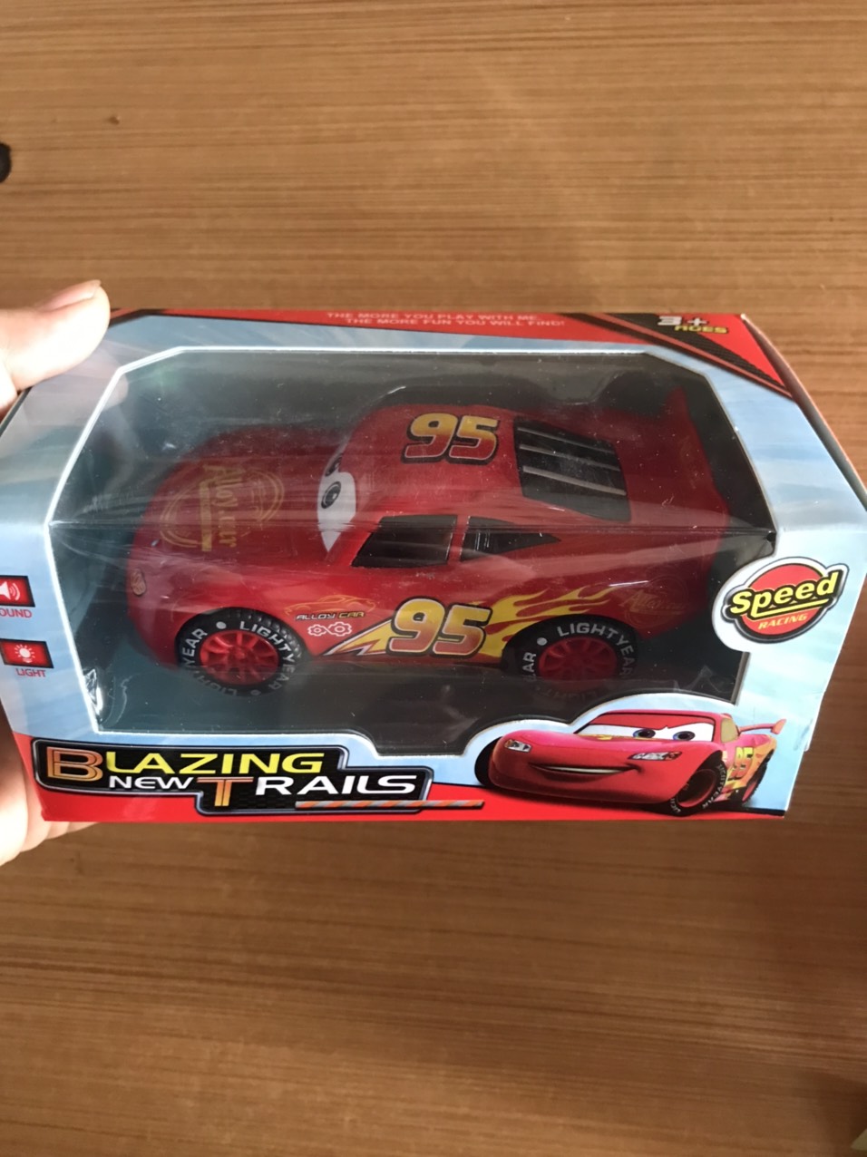 Xe sắt Macqueen 95