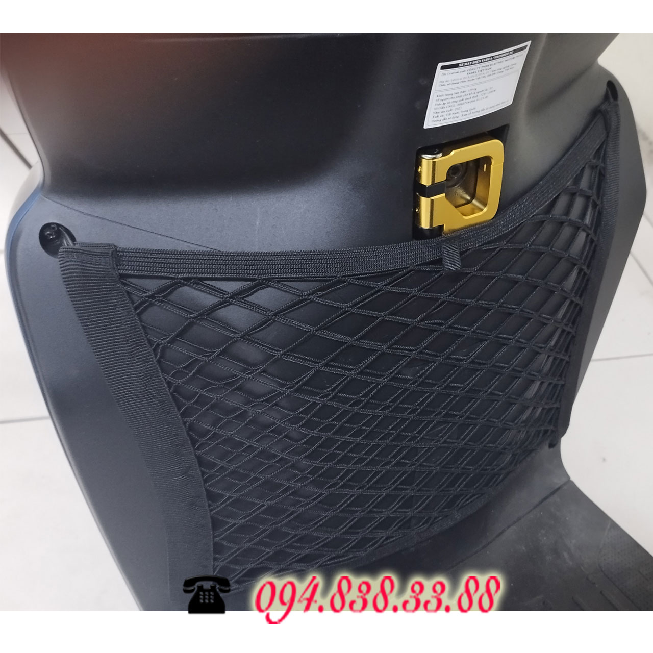 Lưới để đồ tiện lợi gắn cho xe Yadea V002 (VFV Voltguard)