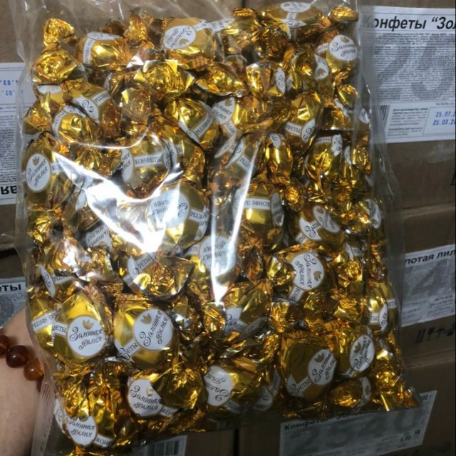 Kẹo socola huệ vàng của Nga 500g (tách từ gói 1Kg)
