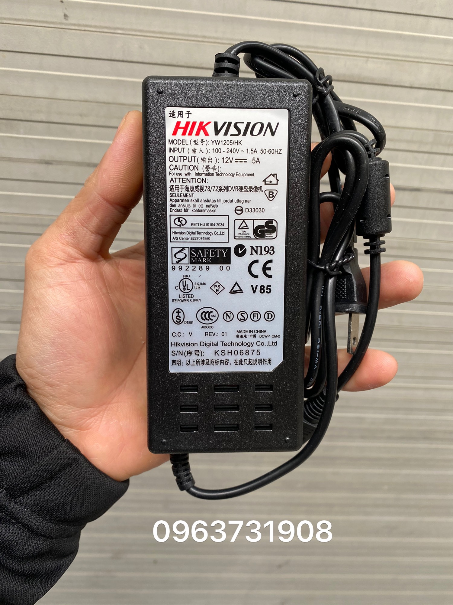 Adapter nguồn đầu ghi camera Hikvison 12V 5A 4 pin hàng cao cấp Hikvison
