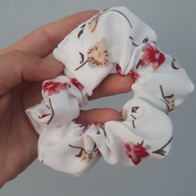 Cột Tóc Vải Scrunchies Nhiều Màu Caro Quả