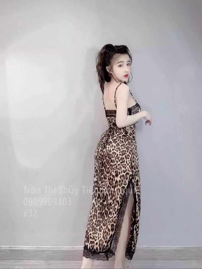 Đầm nữ hai dây dáng dài xẻ tà da beo