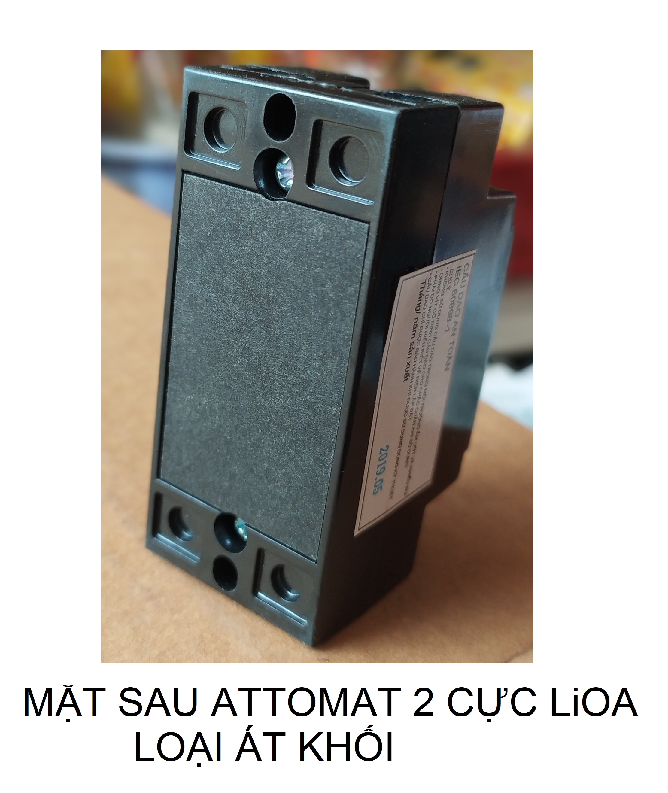 ATTOMAT 2 CỰC LiOA TỪ 5A-30A DÒNG ÁT KHỐI