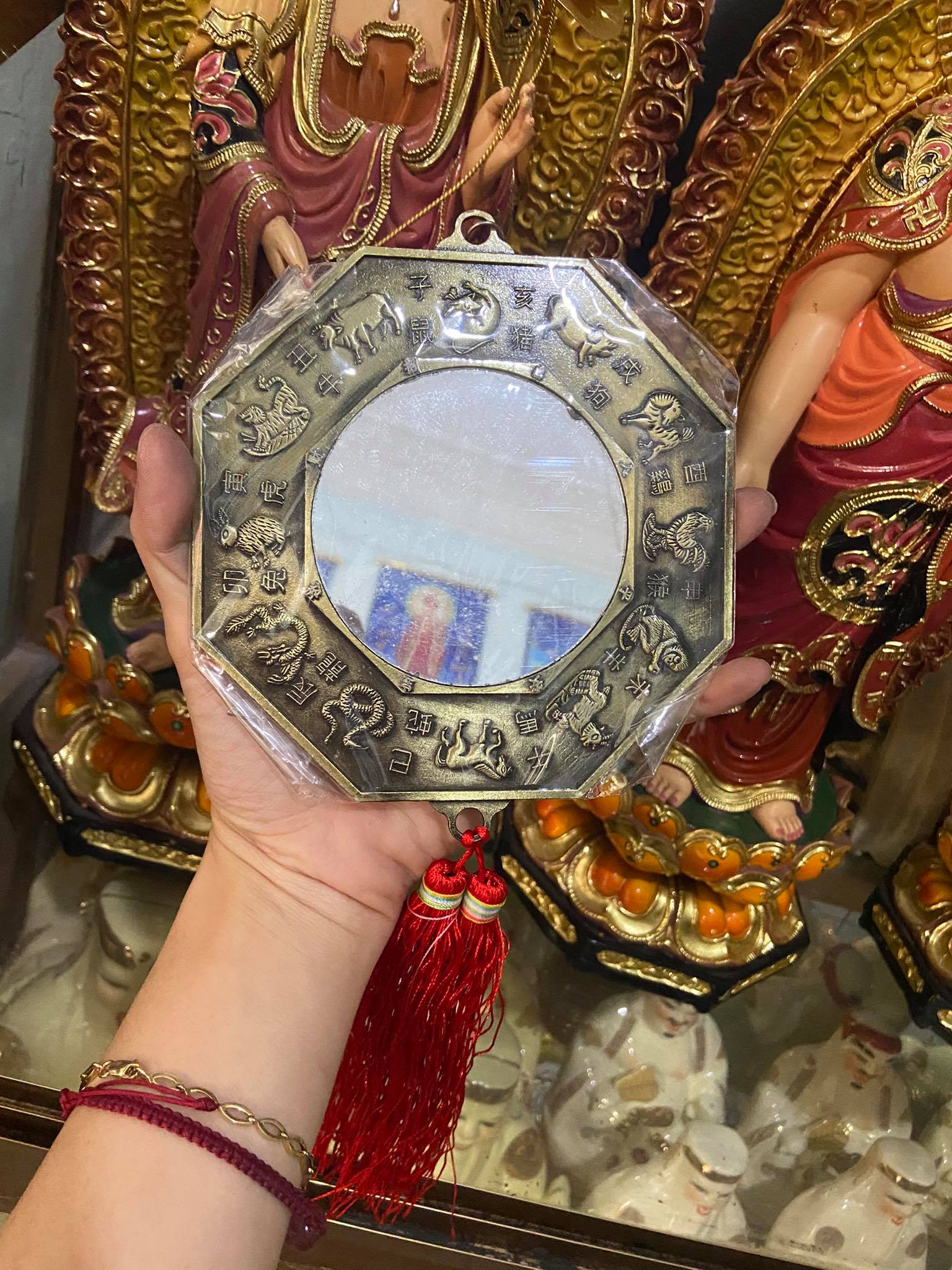Gương bát quái 12 con giáp