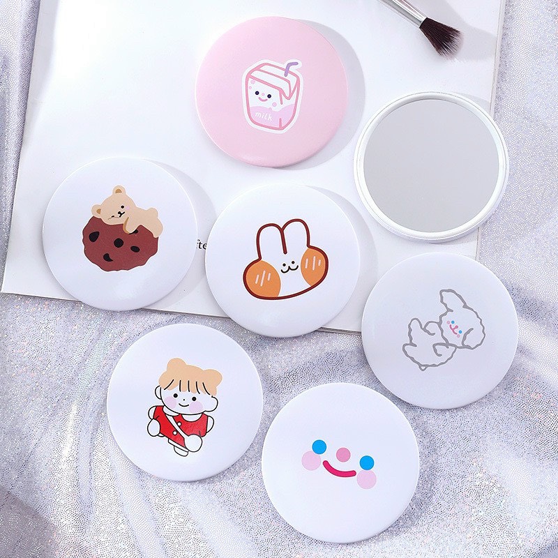 Gương Mini Tròn Cầm Tay (Mẫu Ngẫu Nhiên)