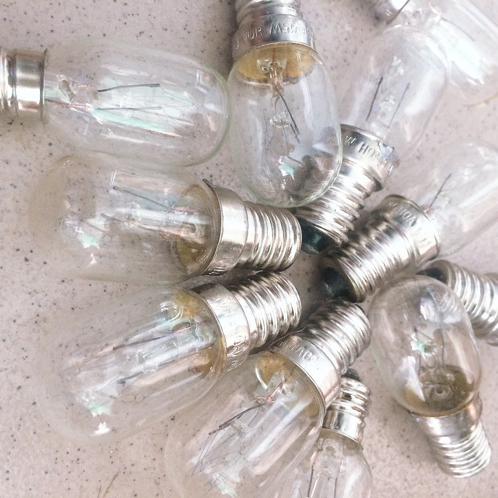 Bóng đèn tủ lạnh 15W đui xoáy chuôi E12 E14 E16 Tốt