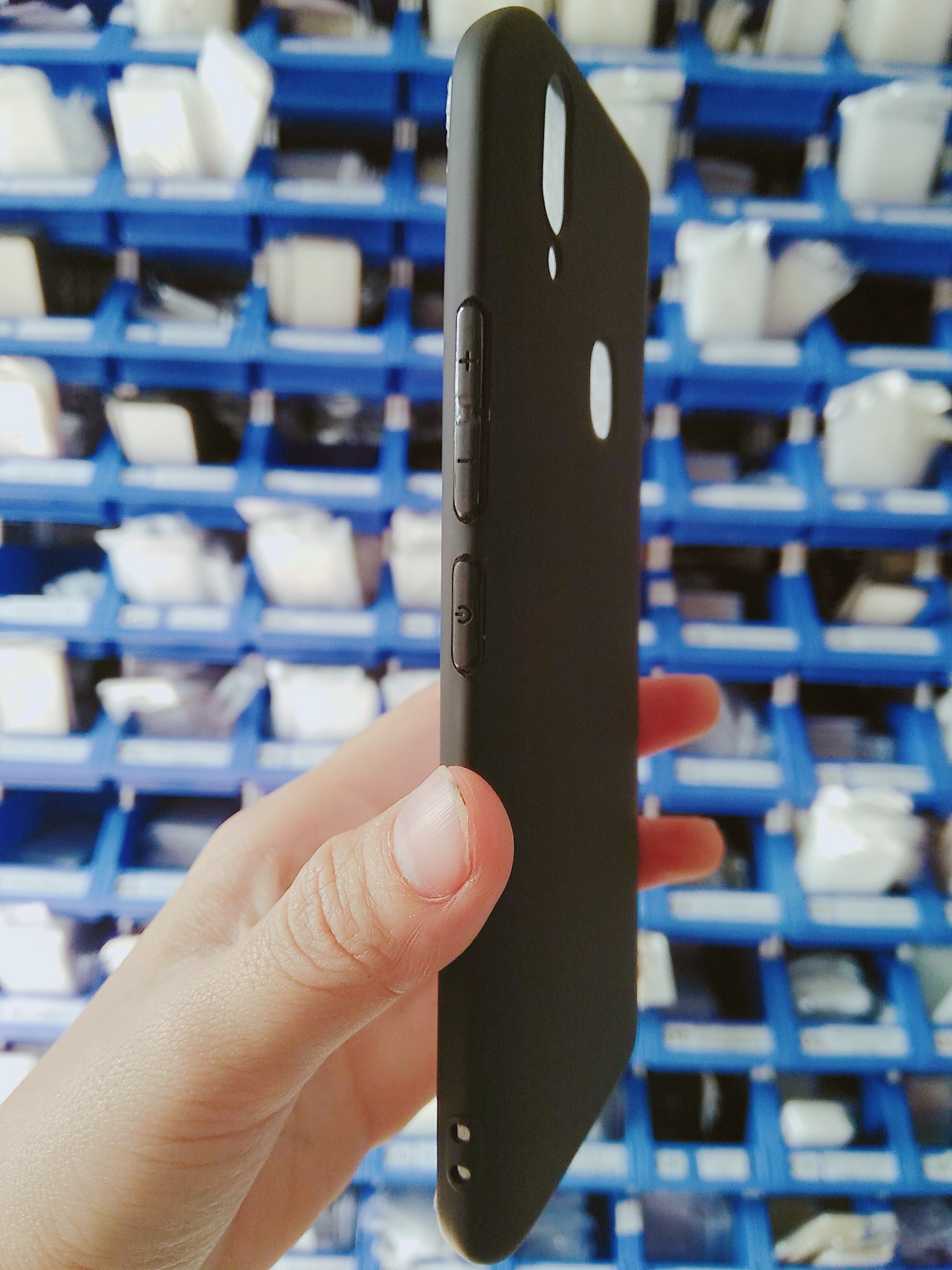 ốp lưng Vivo V9/Y85 dẻo đen