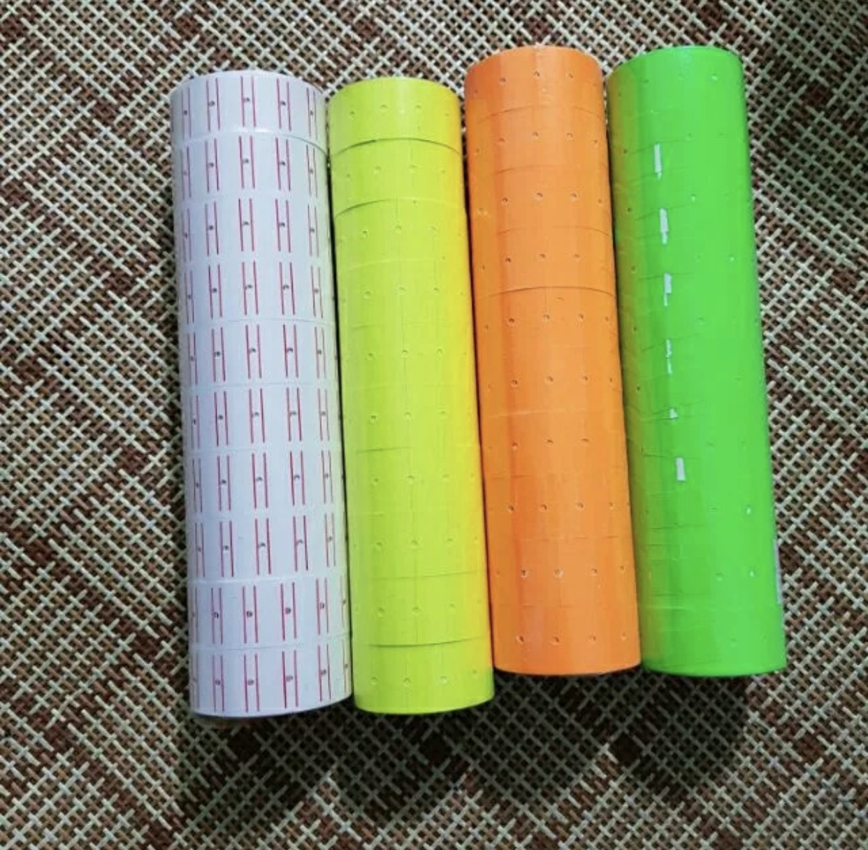 Cây 10 Cuộn băng dính dán giá