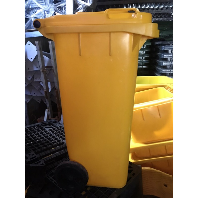 Thùng Rác Nhựa Vàng 120L