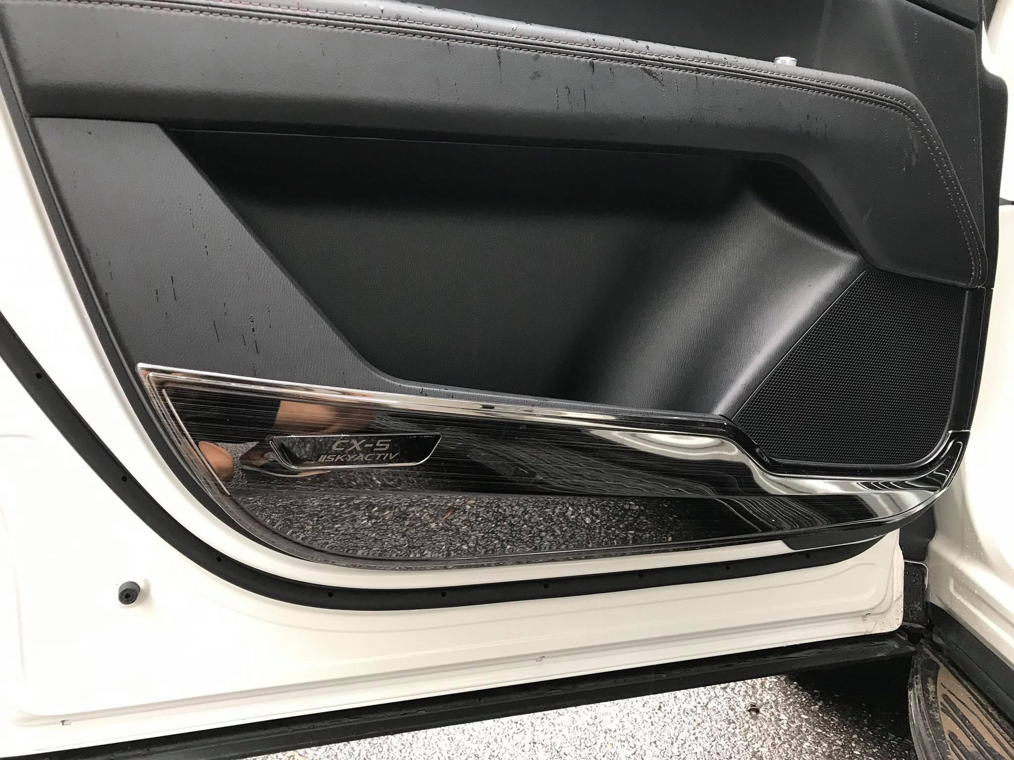Ốp chống xước tabli cánh cửa Mazda CX5 titan
